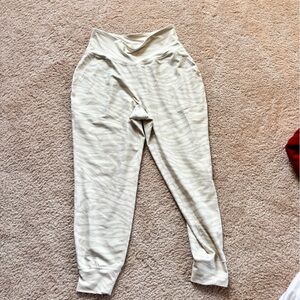 Old Navy Cream Zebra Leggings